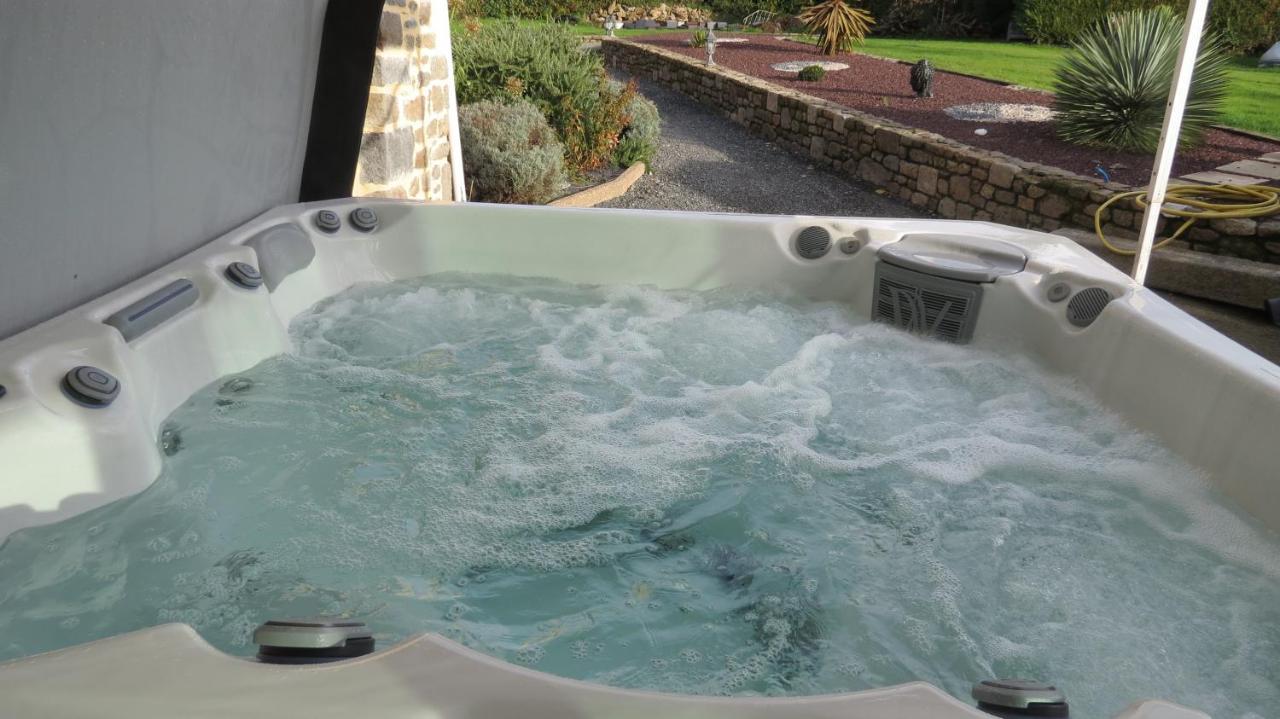 Chambre D'Hote Naturiste Ou Pas Miniac-Morvan Eksteriør billede